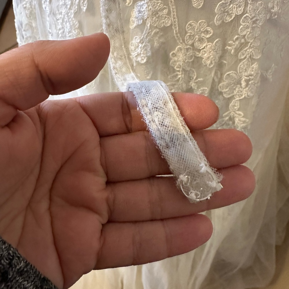 Essence of Australia wedding dress lace white size 10 - Picture 11 of 11
